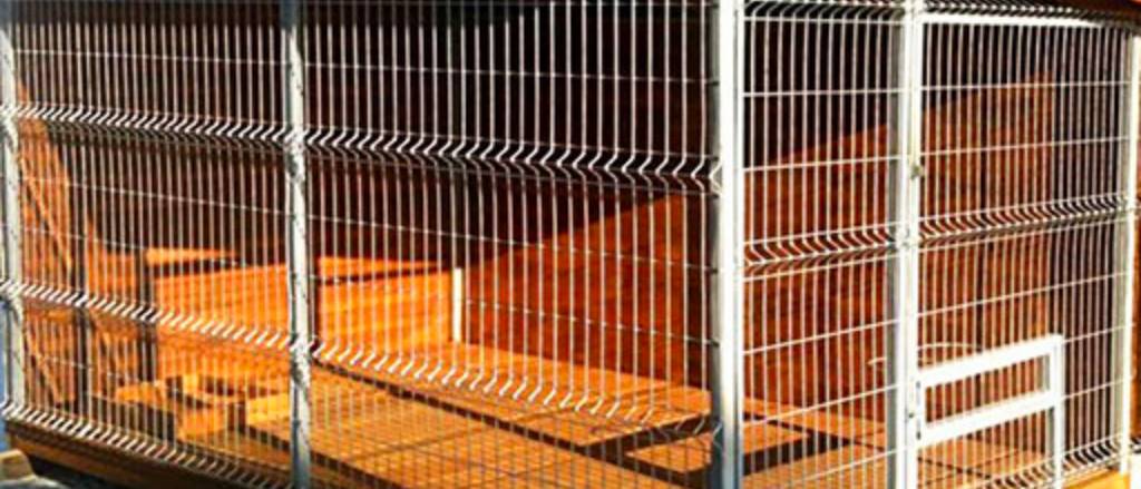 Вольер для животных из сетчатых панелей.jpg